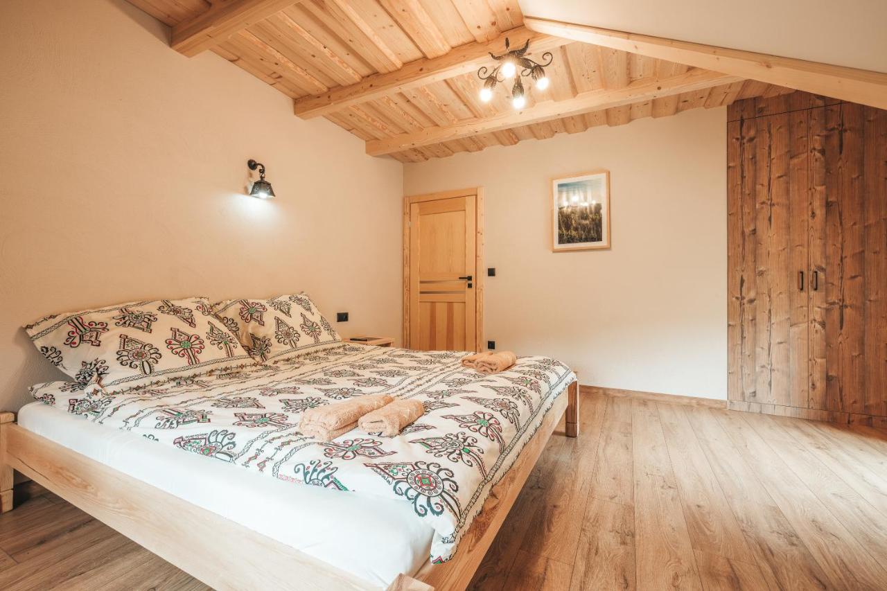 Toporowe Izby Groń Buitenkant foto